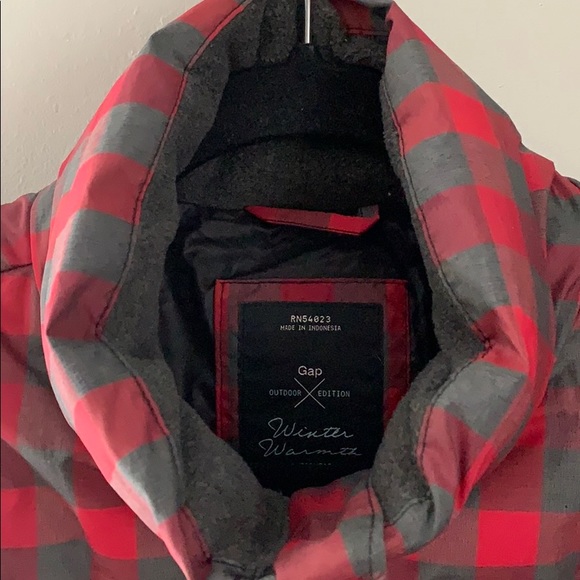 Vest - Picture 2 of 3